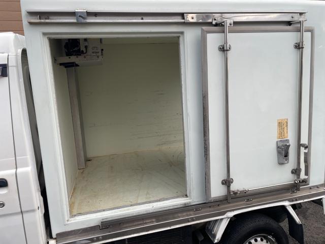 ハイゼットトラック 　低温冷蔵車－２２℃　デンソー製冷蔵機　サイドドア　９０°ストッパー　庫内灯　オートマ　取説記録簿（20枚目）
