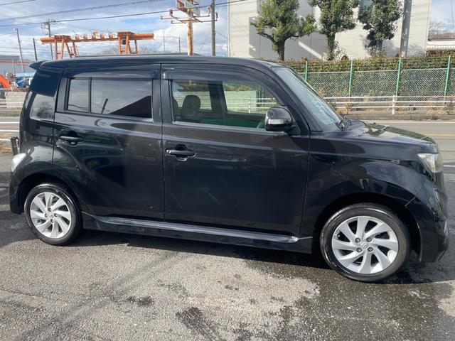 ｂＢ Ｚ　エアロパッケージ　禁煙車　ナビ　キーレス　オートエアコン　１５インチＡＷ（5枚目）