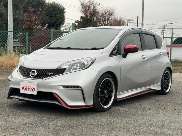 ニスモ　Ｓ　１６００ｃｃ／５ＭＴ／ニスモ専用シート／ニスモエアロ／ニスモシフトノブ／１７インチＡＷ／ＲＳ－Ｒダウンサス／ＣＤ／ラジオ／ＥＴＣ／ＬＥＤライト／ＡＵＴＯライト／スマートキー／リアフォグ／リアフラット(5枚目)