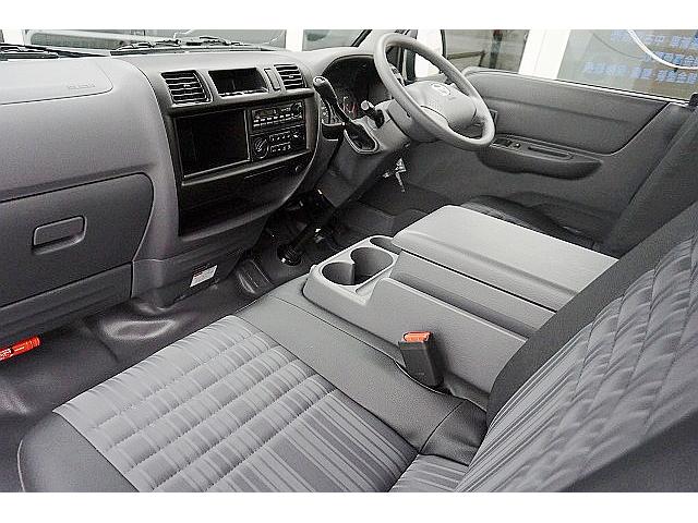 DX 登録済未使用車 新車保証付・R7年7月・10万キロ迄 5ドア・両側スライドドア 5速AT キーレスキー ABS フルリクライニングシート センターコンソール リヤアンダーミラー リアワイパー ラジオ(47枚目)