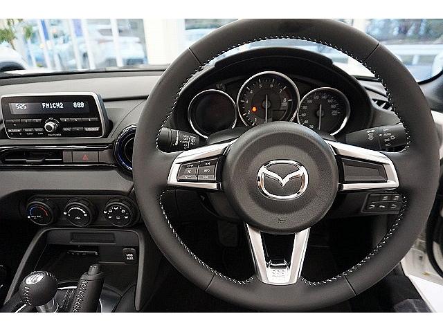 990S 登録済未使用車/ダークブルー幌/専用セッティング足廻&PCM/ブレンボキャリパ&ディスク/RAYSガンメタ16アルミ/6速MT/前後衝突軽減&車線&後方警告/LEDオートライト/革巻ステア/新車保証付(71枚目)