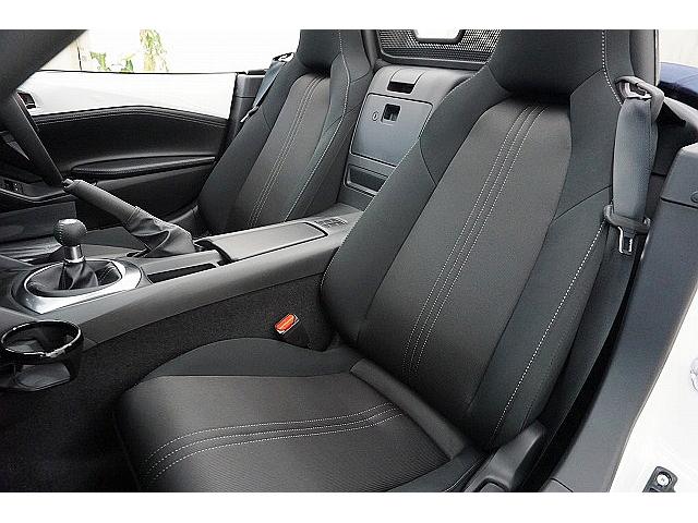 990S 登録済未使用車/ダークブルー幌/専用セッティング足廻&PCM/ブレンボキャリパ&ディスク/RAYSガンメタ16アルミ/6速MT/前後衝突軽減&車線&後方警告/LEDオートライト/革巻ステア/新車保証付(78枚目)