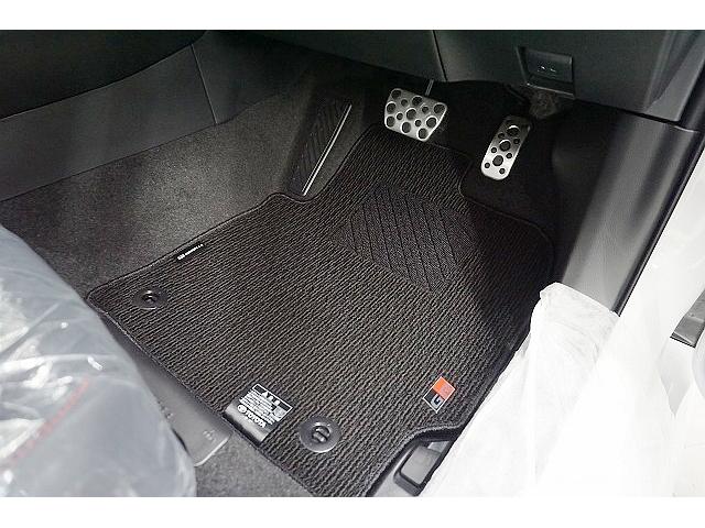 ＧＲカローラ ＲＺ　４ＷＤ　現行型８速ＡＴ・トルク向上／ＯＰナビ＆ＪＢＬサウンド＆後ドラレコ＆おくだけ充電ＴＶ／ＯＰシート＆ステアヒーター／ＢＢＳ１８アルミ／ＨＵＤ／レーダクルズ／ＢＳＭ／寒冷地リヤフォグ／駐車サポートブレーキ付（46枚目）