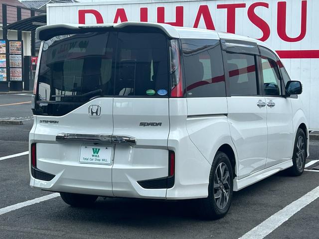 ステップワゴンスパーダ スパーダ　／禁煙車／ターボ／両側電動／ＥＴＣ／後席モニター／安全装置／アダプティブクルーズコントロール／スマートキー／ＬＥＤライト／フォグ／１年保証付き／（19枚目）