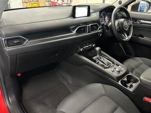 ＣＸ－５ ＸＤ　プロアクティブ　／禁煙／運転支援装置／純正ナビ／３６０度モニター／ＥＴＣ／ドライブレコーダー／ＢＯＳＥスピーカー／ＵＳＢ・Ｂｌｕｅｔｏｏｔｈ接続／パワーバックドア／運転席電動シート／前席シートヒーター／１年保証／（23枚目）