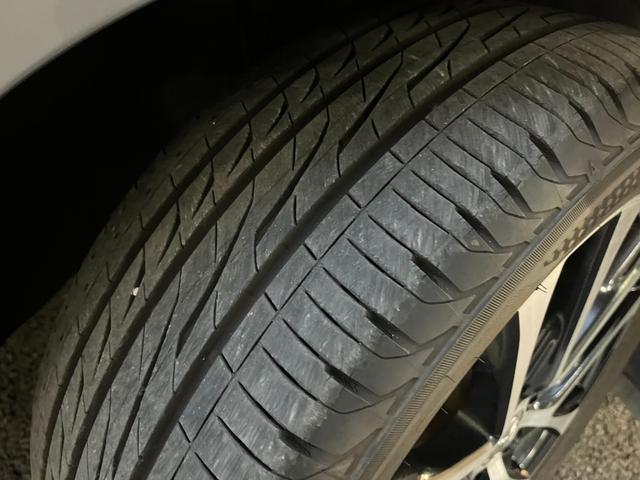 エスティマ アエラス　ワンオーナー／１年距離無制限保証／禁煙／純正ナビ・バックカメラ／両側電動スライド／ビルトインＥＴＣ／プッシュスタート／スマートキー／ＨＩＤ／クルーズコントロール／（27枚目）