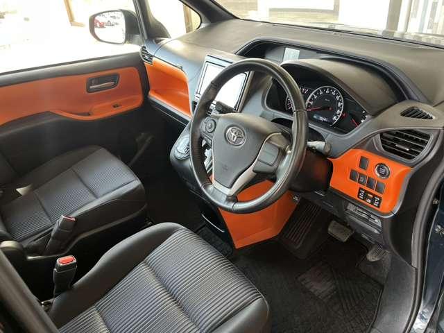 ヴォクシー ZS /7人乗り/1年距離無制限保証/純正ナビ/バックカメラ/ビルトインETC/純正フリップダウンモニター/両側電動スライド/LEDヘッドライト/プッシュスタート/スマートキー(17枚目)