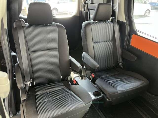 ヴォクシー ZS /7人乗り/1年距離無制限保証/純正ナビ/バックカメラ/ビルトインETC/純正フリップダウンモニター/両側電動スライド/LEDヘッドライト/プッシュスタート/スマートキー(20枚目)