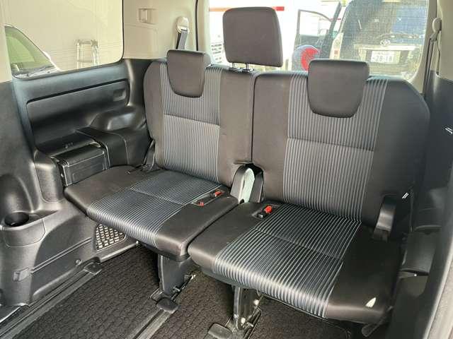 ヴォクシー ZS /7人乗り/1年距離無制限保証/純正ナビ/バックカメラ/ビルトインETC/純正フリップダウンモニター/両側電動スライド/LEDヘッドライト/プッシュスタート/スマートキー(21枚目)