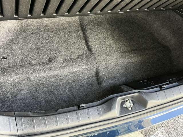 ヴォクシー ZS /7人乗り/1年距離無制限保証/純正ナビ/バックカメラ/ビルトインETC/純正フリップダウンモニター/両側電動スライド/LEDヘッドライト/プッシュスタート/スマートキー(24枚目)