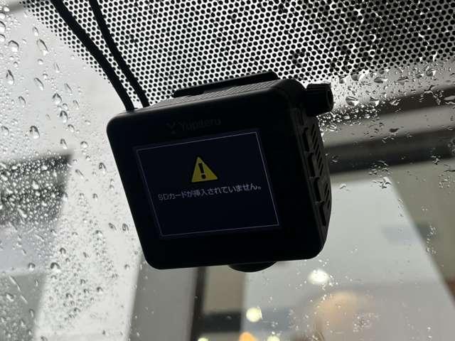 ノア Ｓｉ　／片側電動スライドドア／純正ＳＤナビ／フリップダウンモニタ―／バックカメラ／ＥＴＣ／前後ドライブレコーダー／Ｂｌｕｅｔｏｏｔｈ接続／ＬＥＤデイライト／アイドリングストップ／１年走行距離無制限保証／（16枚目）