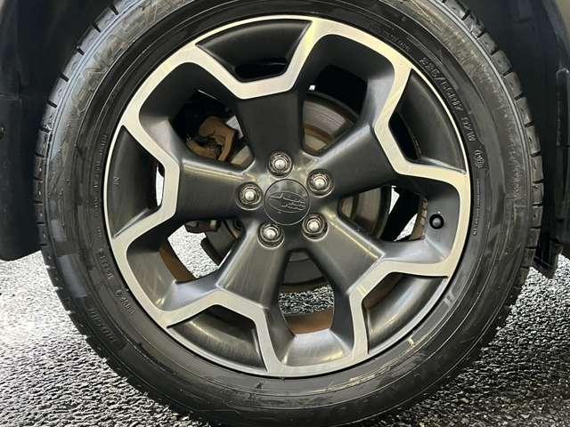 ＸＶ ２．０ｉ－Ｌ　アイサイト　／禁煙／４ＷＤ／アイサイト／社外ナビ／バックカメラ／ＥＴＣ／運転席電動シート／ＨＩＤヘッドライト／クルーズコントロール／パドルシフト／１年走行距離無制限保証／（9枚目）