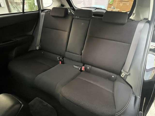 ＸＶ ２．０ｉ－Ｌ　アイサイト　／禁煙／４ＷＤ／アイサイト／社外ナビ／バックカメラ／ＥＴＣ／運転席電動シート／ＨＩＤヘッドライト／クルーズコントロール／パドルシフト／１年走行距離無制限保証／（19枚目）