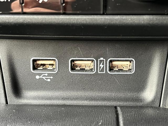 N-WGNカスタム L・ターボホンダセンシング ワンオーナー/禁煙車/1年距離無制限保証/ホンダセンシング安全装置/純正ナビ/バックカメラ/ビルトインETC/ドラレコ/Pスタート/スマートキー/LEDヘッドライト/運転席シートヒーター(10枚目)