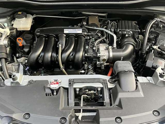 ヴェゼル ハイブリッドＺ　禁煙／１年距離無制限保証／純正ナビ／バックカメラ／ＥＴＣ／シートヒーター／パドルシフト／ＣＴＢＡ安全装置／プッシュスタート／スマートキー／ＬＥＤヘッドライト（7枚目）