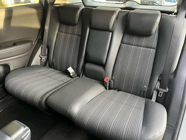 ヴェゼル ハイブリッドＺ　禁煙／１年距離無制限保証／純正ナビ／バックカメラ／ＥＴＣ／シートヒーター／パドルシフト／ＣＴＢＡ安全装置／プッシュスタート／スマートキー／ＬＥＤヘッドライト（17枚目）