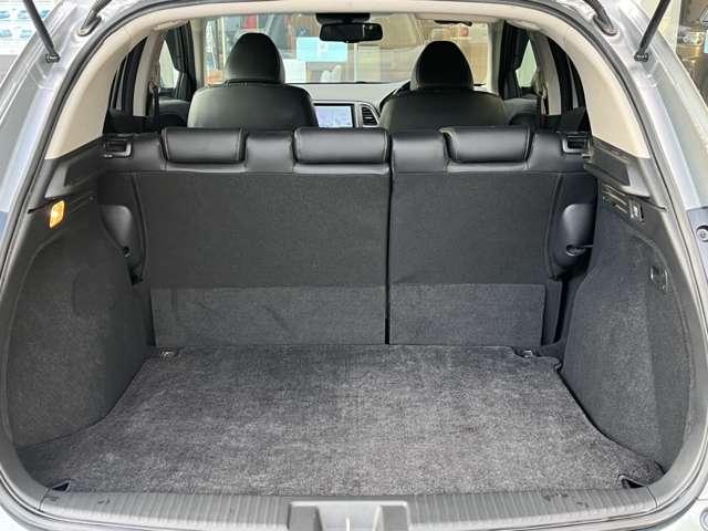 ヴェゼル ハイブリッドＺ　禁煙／１年距離無制限保証／純正ナビ／バックカメラ／ＥＴＣ／シートヒーター／パドルシフト／ＣＴＢＡ安全装置／プッシュスタート／スマートキー／ＬＥＤヘッドライト（18枚目）