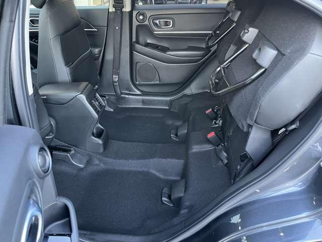 ヴェゼル ｅ：ＨＥＶ　Ｚ　ワンオーナー／禁煙車／１年距離無制限保証／純正ナビ／Ｂカメラ／ＥＴＣ２．０／電動バックドア／ホンダセンシング安全装置／パドルシフト／シートヒーター／ステアリングヒーター／プッシュスタート／スマートキー（21枚目）