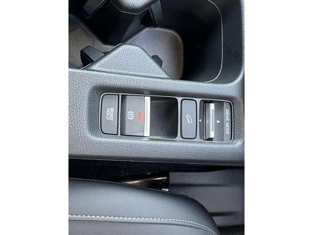 ヴェゼル ｅ：ＨＥＶ　Ｚ　ワンオーナー／禁煙車／１年距離無制限保証／純正ナビ／Ｂカメラ／ＥＴＣ２．０／電動バックドア／ホンダセンシング安全装置／パドルシフト／シートヒーター／ステアリングヒーター／プッシュスタート／スマートキー（25枚目）