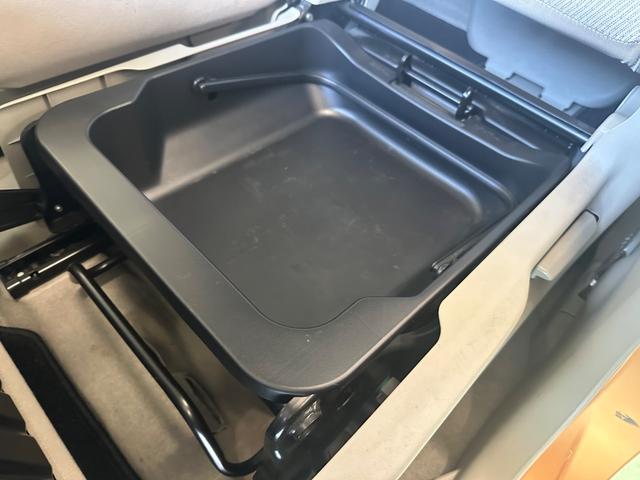スペーシア Ｘ　ワンオーナー／片側電動スライド／社外ナビ／バックカメラ／ＥＴＣ／ＵＳＢ接続／ワンセグテレビ／オートライト／スマートキー／プッシュスタート／（18枚目）