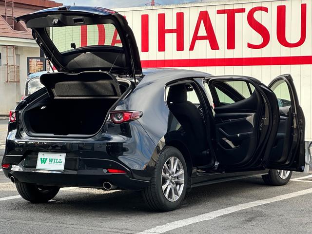 MAZDA3ファストバック 15S /禁煙/運転支援装置/純正ナビ/360°ビューモニター/ETC/前後ドラレコ/USB・BT接続/レーダークルーズコントロール/LEDヘッド/ブラインドスポットモニター/1年走行距離無制限保証/(19枚目)