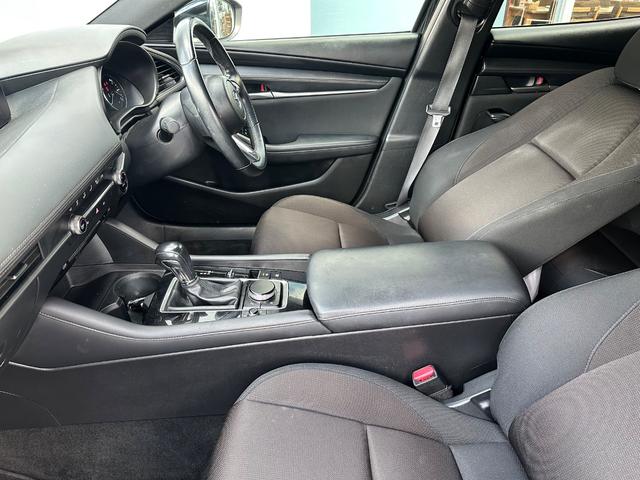 MAZDA3ファストバック 15S /禁煙/運転支援装置/純正ナビ/360°ビューモニター/ETC/前後ドラレコ/USB・BT接続/レーダークルーズコントロール/LEDヘッド/ブラインドスポットモニター/1年走行距離無制限保証/(22枚目)