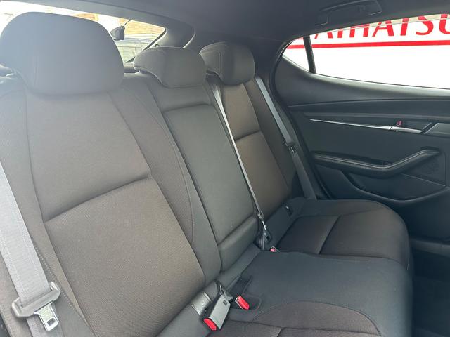 MAZDA3ファストバック 15S /禁煙/運転支援装置/純正ナビ/360°ビューモニター/ETC/前後ドラレコ/USB・BT接続/レーダークルーズコントロール/LEDヘッド/ブラインドスポットモニター/1年走行距離無制限保証/(24枚目)