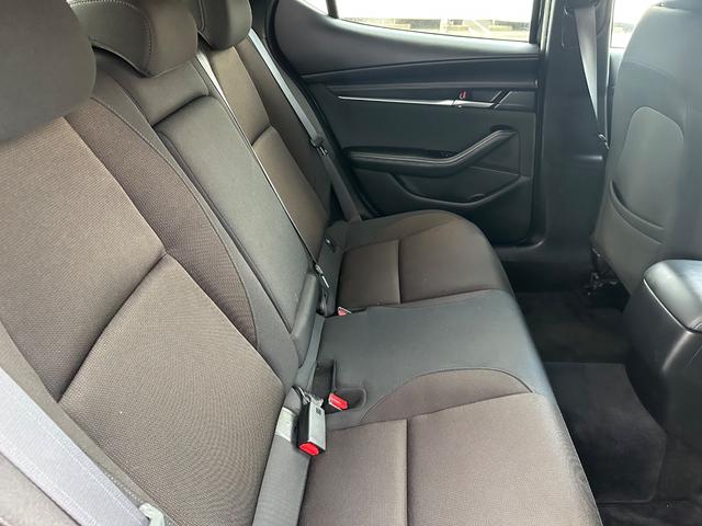 MAZDA3ファストバック 15S /禁煙/運転支援装置/純正ナビ/360°ビューモニター/ETC/前後ドラレコ/USB・BT接続/レーダークルーズコントロール/LEDヘッド/ブラインドスポットモニター/1年走行距離無制限保証/(25枚目)