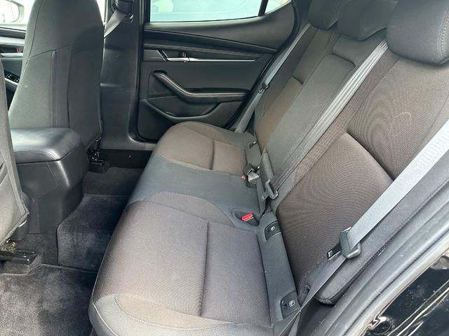 MAZDA3ファストバック 15S /禁煙/運転支援装置/純正ナビ/360°ビューモニター/ETC/前後ドラレコ/USB・BT接続/レーダークルーズコントロール/LEDヘッド/ブラインドスポットモニター/1年走行距離無制限保証/(27枚目)