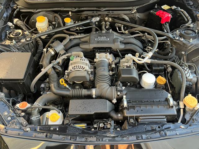 ８６ ＧＴ　ワンオーナー／禁煙／６ＭＴ／純正ＳＤナビ／Ｐスタート／スマートキー／ＥＴＣ／ＨＩＤ（6枚目）