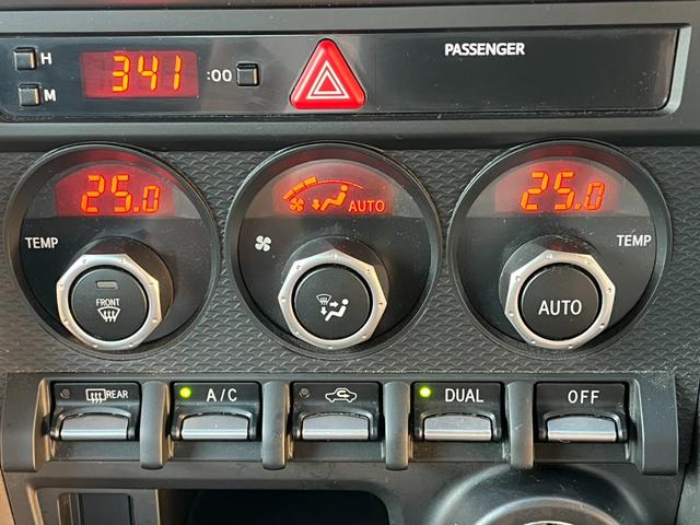 ８６ ＧＴ　ワンオーナー／禁煙／６ＭＴ／純正ＳＤナビ／Ｐスタート／スマートキー／ＥＴＣ／ＨＩＤ（11枚目）