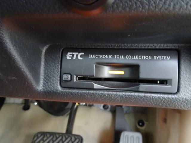 スカイライン ２５０ＧＴ　タイプＰ　純正ナビ地デジ　Ｂカメラ　革シート　ＥＴＣ　電動シート　インテリキー（18枚目）