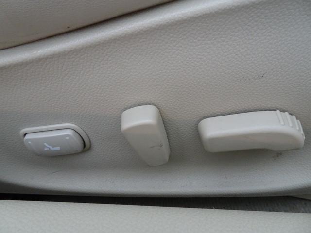 スカイライン ２５０ＧＴ　タイプＰ　純正ナビ地デジ　Ｂカメラ　革シート　ＥＴＣ　電動シート　インテリキー（24枚目）