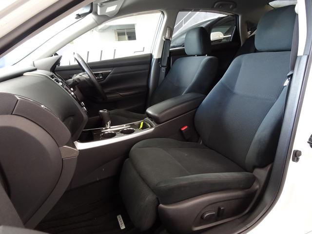 ティアナ ＸＬ　純正ナビ　フルセグＴＶ　バックカメラ　エマージェンシーブレーキ　キセノン　パワーシート　ＥＴＣ　スマートキー（11枚目）