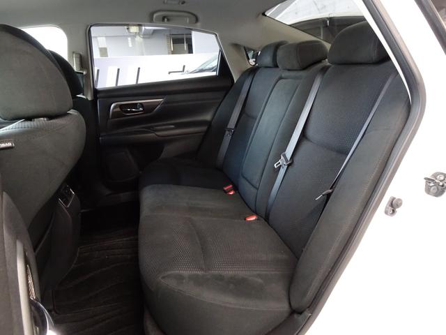 ティアナ ＸＬ　純正ナビ　フルセグＴＶ　バックカメラ　エマージェンシーブレーキ　キセノン　パワーシート　ＥＴＣ　スマートキー（13枚目）