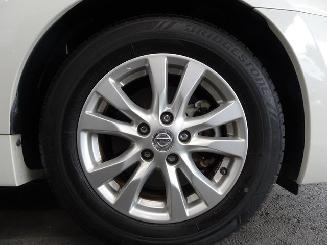 ティアナ ＸＬ　純正ナビ　フルセグＴＶ　バックカメラ　エマージェンシーブレーキ　キセノン　パワーシート　ＥＴＣ　スマートキー（24枚目）