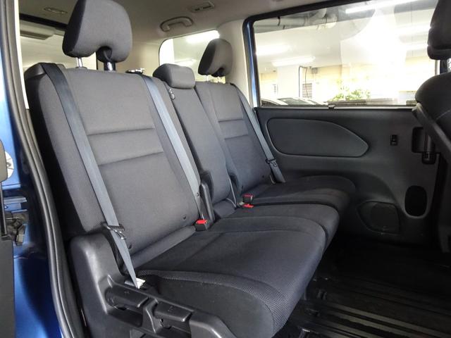 セレナ Ｇ　純正ナビ　地デジ　アラウンドビューモニター　プロパイロット　両側パワースライドドア　後席モニター　エマージェンシーブレーキ　インテリジェントルームミラー　電動パーキングブレーキ（12枚目）