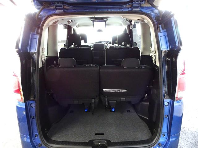 セレナ Ｇ　純正ナビ　地デジ　アラウンドビューモニター　プロパイロット　両側パワースライドドア　後席モニター　エマージェンシーブレーキ　インテリジェントルームミラー　電動パーキングブレーキ（16枚目）