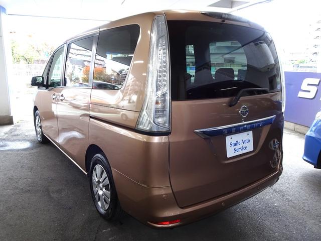 セレナ ２０Ｘ　Ｓ－ハイブリッドアドバンスドセーフティパック　純正ナビ　フルセグＴＶ　アラウンドビューモニター　クルーズコントロール　エマージェンシーブレーキ　レーンキープアシスト　ＥＴＣ　インテリキー（7枚目）