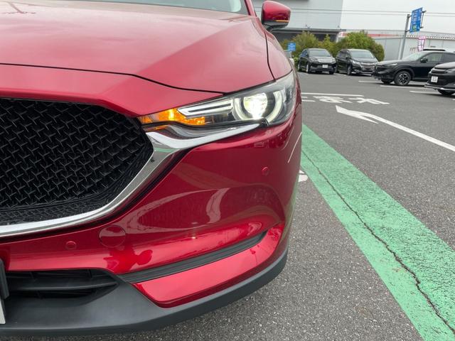 ＣＸ－５ ＸＤ　プロアクティブ　禁煙　純正ナビ　全方位カメラ　衝突軽減装置　車線逸脱警報　ブラインドスポットモニター　コーナーセンサー　電子パーキング　ドラレコ　ＬＥＤライト　純正１９ＡＷ　ＥＴＣ　ヘッドアップディスプレイ　フルセグ（47枚目）