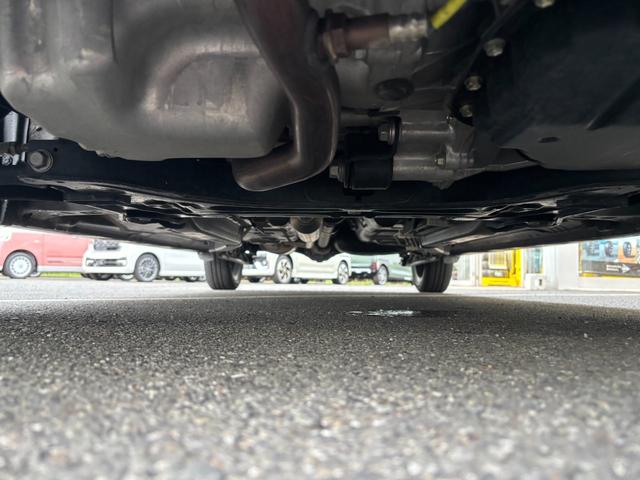 タント カスタムＲＳ　【ｅｃｏＩＤＬＥ非装着車】　４ＷＤ　禁煙車　純正１０型ＳＤナビ　両側電動スライド　全方位カメラ　衝突軽減装置　車線逸脱警報　コーナーセンサー　シートヒーター　ＨＤＭＩ　ＢＴオーディオ　フルセグＴＶ　ドラレコ　ＥＴＣ　ハーフレザー（50枚目）