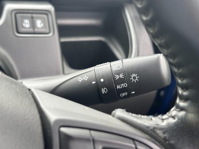 ソリオ ハイブリッドＭＺ　禁煙１オーナー　衝突軽減装置　車線逸脱警報　純正メーカーナビ　全方位カメラ　両側電動スライド　フルセグ　ＣＤ　ＤＶＤ　Ｂｌｕｅｔｏｏｔｈオーディオ　シートヒーター　ＨＩＤ　純正１５ＡＷ　スマートキー（34枚目）