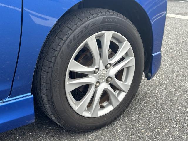 ソリオ ハイブリッドＭＺ　禁煙１オーナー　衝突軽減装置　車線逸脱警報　純正メーカーナビ　全方位カメラ　両側電動スライド　フルセグ　ＣＤ　ＤＶＤ　Ｂｌｕｅｔｏｏｔｈオーディオ　シートヒーター　ＨＩＤ　純正１５ＡＷ　スマートキー（42枚目）