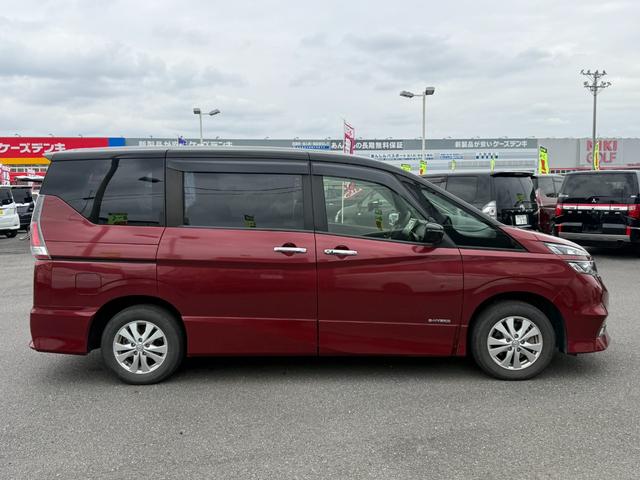 セレナ ハイウェイスター VセレクションII 4WD 禁煙車 10型ナビ 後席モニター 左ハンズフリー両側電動スライド バックカメラ ETC 衝突軽減装置 車線逸脱警報 Bluetoothオーディオ フルセグ DVD シート&ステアリングヒーター(21枚目)