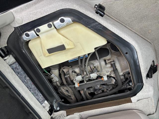 【自社陸運局認証工場完備】国家資格車検検査員資格を持った整備士による整備。ステレオ、エアコン等走行に関係のない所も不具合箇所があれば修理してお渡し致します。ハイブリッド車も研修済みのスタッフが常駐!