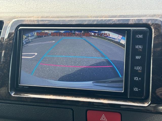 ハイエースバン スーパーＧＬ　ダークプライムＩＩ　禁煙１オーナー　両側電動スライド　衝突軽減装置　車線逸脱警報　純正ナビ　ナビ連動ドラレコ　バックカメラ　ＥＴＣ２．０　ハーフレザーシート　スマートキー　コーナーセンサ　ＬＥＤヘッドライト　１００Ｖ電源（8枚目）