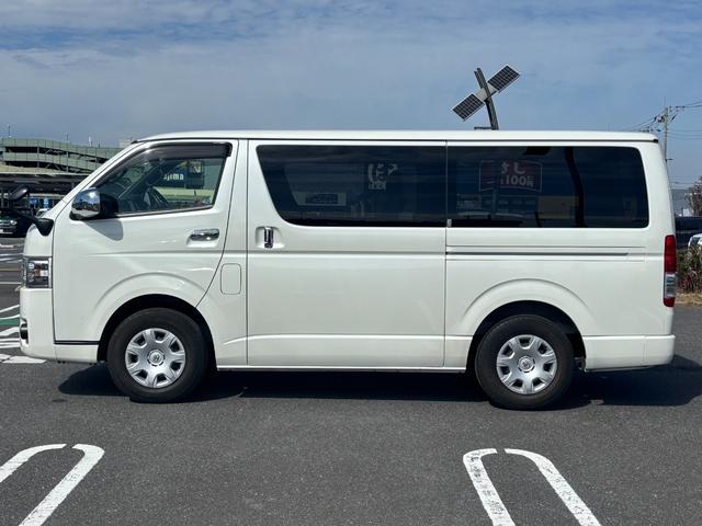 ハイエースバン スーパーＧＬ　ダークプライムＩＩ　禁煙１オーナー　両側電動スライド　衝突軽減装置　車線逸脱警報　純正ナビ　ナビ連動ドラレコ　バックカメラ　ＥＴＣ２．０　ハーフレザーシート　スマートキー　コーナーセンサ　ＬＥＤヘッドライト　１００Ｖ電源（19枚目）