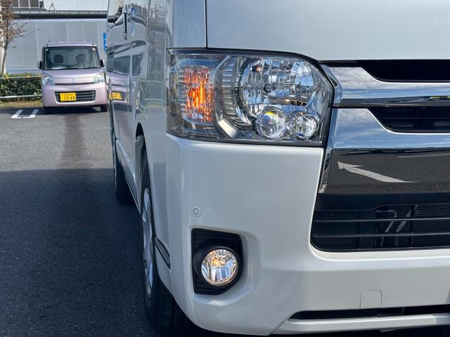 ハイエースバン スーパーＧＬ　ダークプライムＩＩ　禁煙１オーナー　両側電動スライド　衝突軽減装置　車線逸脱警報　純正ナビ　ナビ連動ドラレコ　バックカメラ　ＥＴＣ２．０　ハーフレザーシート　スマートキー　コーナーセンサ　ＬＥＤヘッドライト　１００Ｖ電源（42枚目）