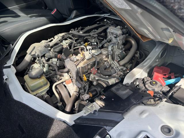 ハイエースバン スーパーＧＬ　ダークプライムＩＩ　禁煙１オーナー　両側電動スライド　衝突軽減装置　車線逸脱警報　純正ナビ　ナビ連動ドラレコ　バックカメラ　ＥＴＣ２．０　ハーフレザーシート　スマートキー　コーナーセンサ　ＬＥＤヘッドライト　１００Ｖ電源（45枚目）