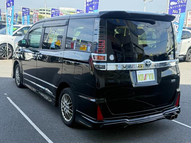 ヴォクシー ハイブリッドＺＳ　煌ＩＩＩ　禁煙車　モデリスタフルエアロ　９型ＳＤナビ　後席モニター　両側電動スライド　バックカメラ　衝突軽減装置　車線逸脱警報　ＥＴＣ　Ｂｌｕｅｔｏｏｔｈオーディオ　フルセグＴＶ　ＤＶＤ再生　シートヒーター（23枚目）